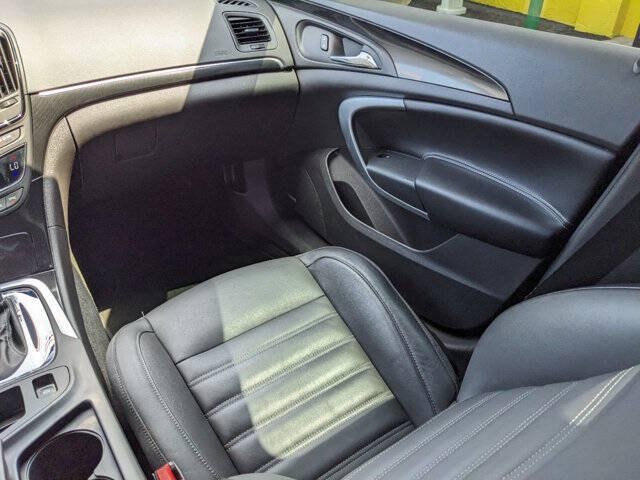 2017 Buick Regal 12