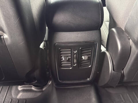 2019 Jeep Grand Cherokee Laredo E