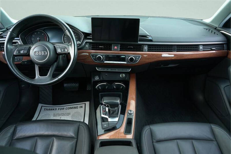 2022 Audi A4 quattro Premium 40 TFSI