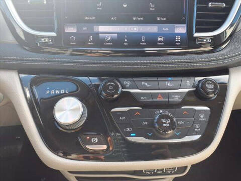 2021 Chrysler Pacifica Hybrid Touring L