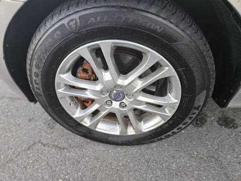 2015 Volvo XC60 T5 Drive-E Premier Plus