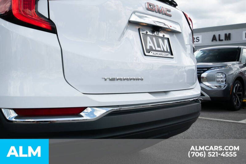 2023 GMC Terrain SLT