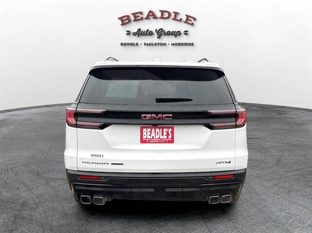 2024 GMC Acadia AT4