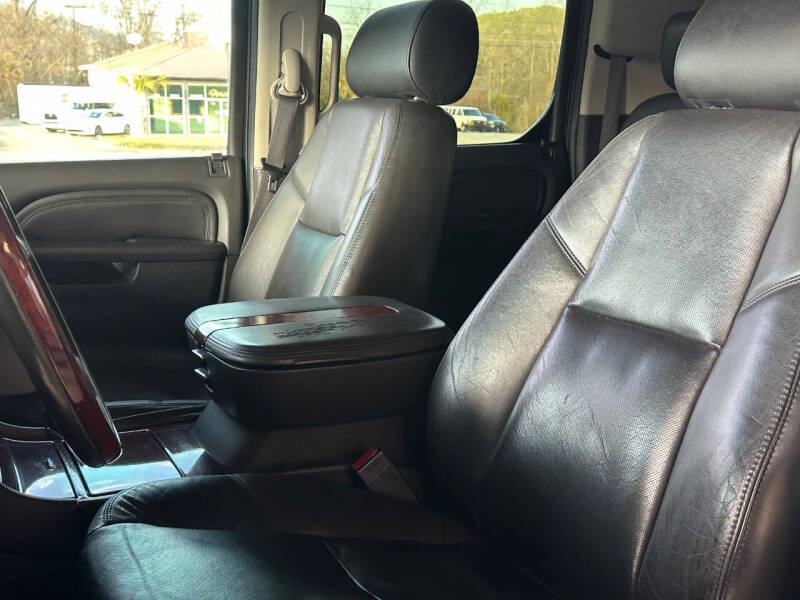2011 Cadillac Escalade ESV Premium