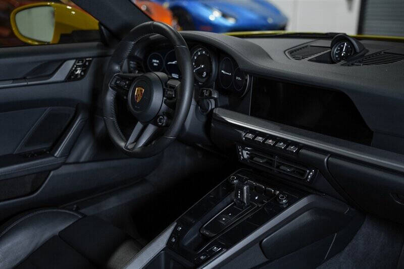 2020 Porsche 911 Carrera S