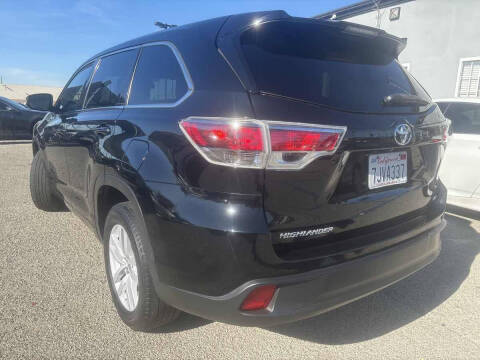 2015 Toyota Highlander LE