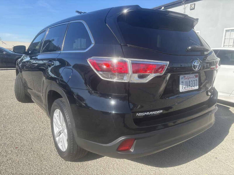 2015 Toyota Highlander LE