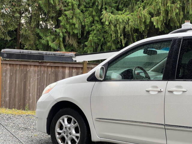 2006 Toyota Sienna for sale at MRT Auto Sales LLC in Everett, WA