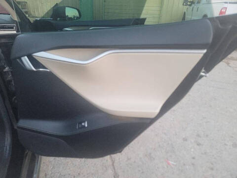 2017 Tesla Model S 75