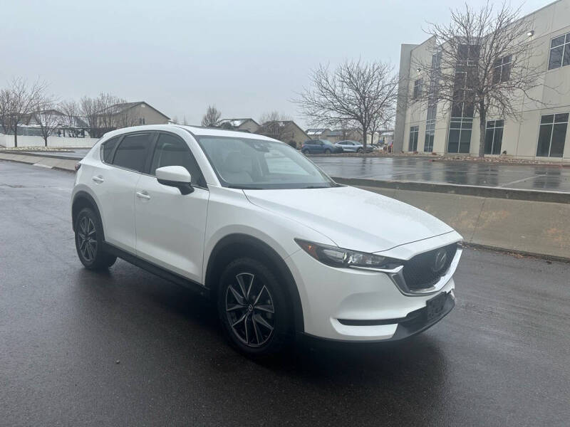 2018 Mazda CX-5 for sale at The Car-Mart in Bountiful UT