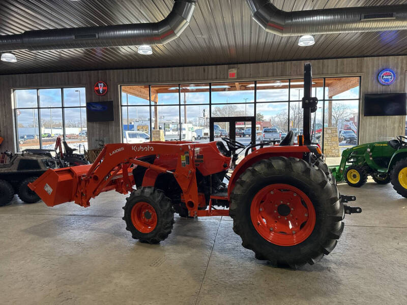 2024 Kubota MX5400DT