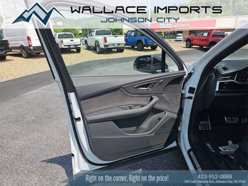 2025 Audi SQ7 4.0T quattro Premium Plus