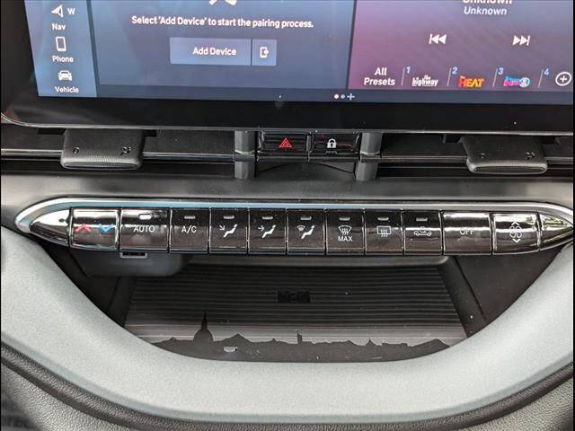 2024 FIAT 500e Inspi(RED)