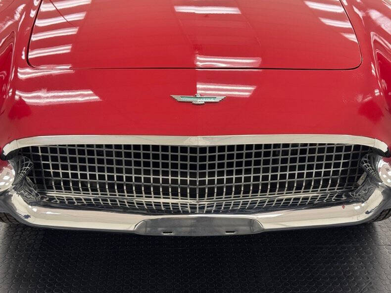 1957 Ford Thunderbird