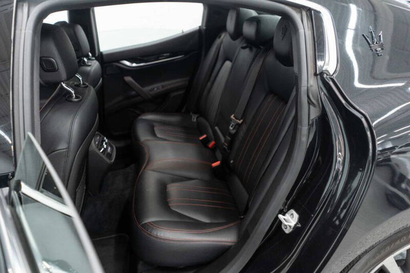 2022 Maserati Ghibli Modena Q4