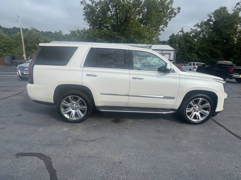 2015 Cadillac Escalade Luxury