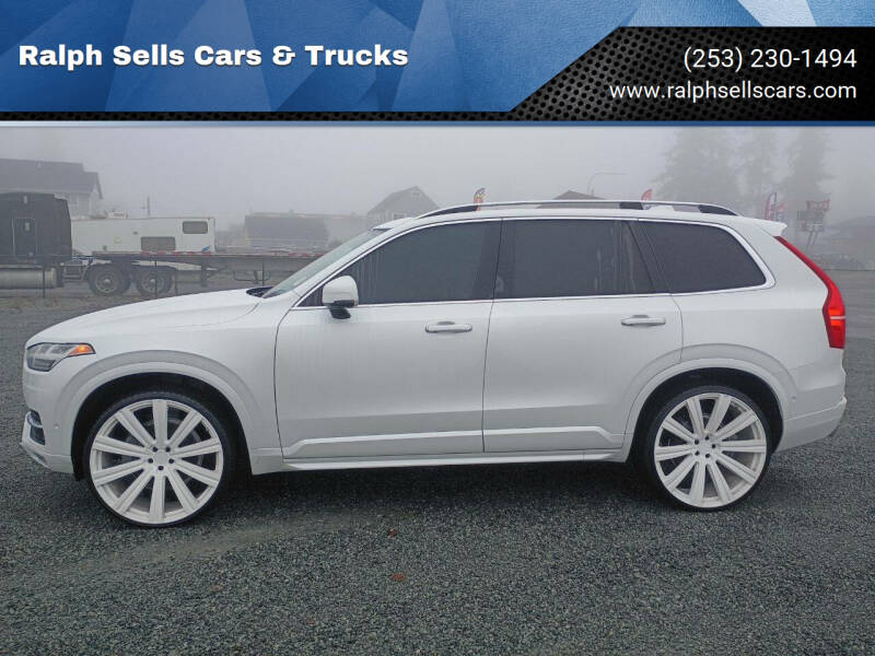 2017 Volvo XC90 Momentum