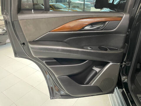 2020 Cadillac Escalade Luxury