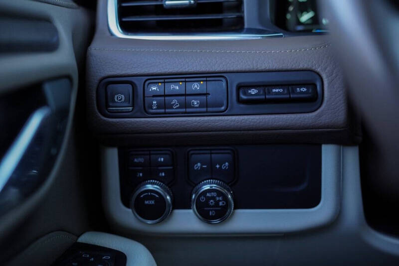 2023 GMC Yukon XL Denali