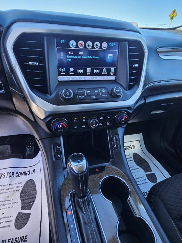 2018 GMC Acadia SLE-2