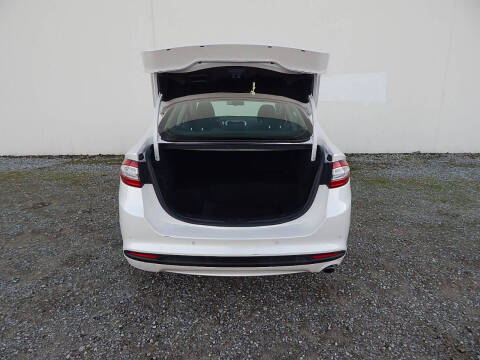 2014 Ford Fusion Hybrid SE