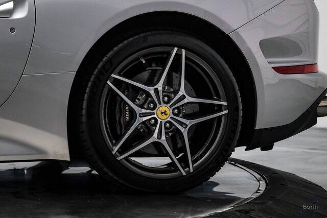 2016 Ferrari California T