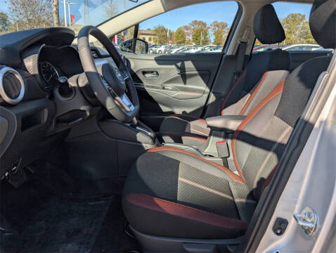 2025 Nissan Versa SR