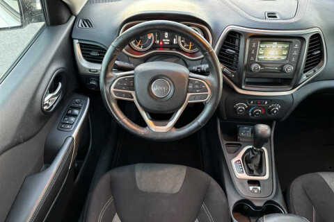 2017 Jeep Cherokee Sport Altitude