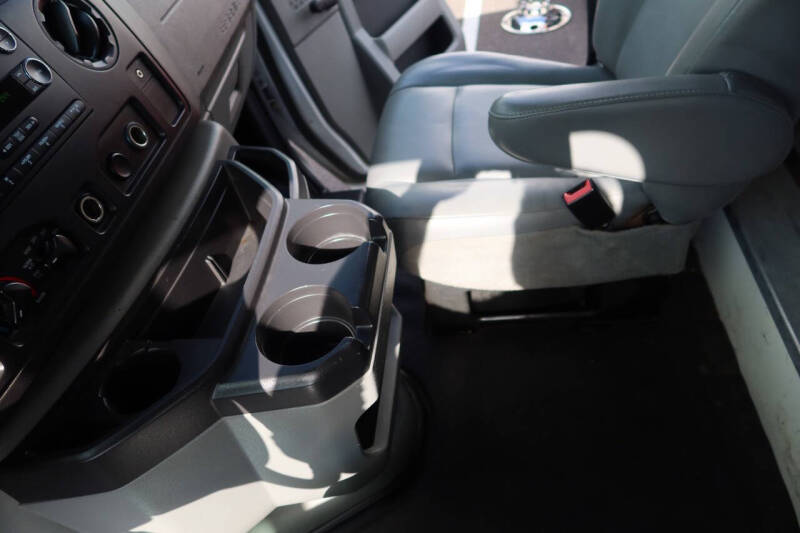 2010 Ford E-Series E-350 SD