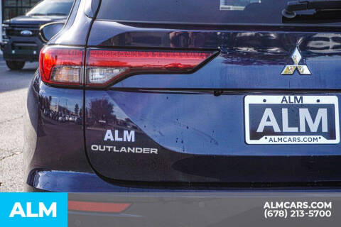 2023 Mitsubishi Outlander SE