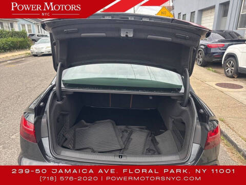 2023 Audi A4 quattro Premium 40 TFSI