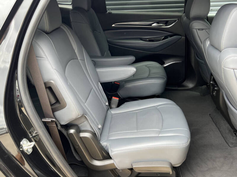 2024 Buick Enclave Essence