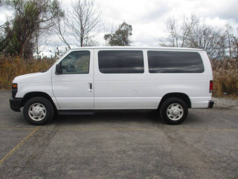 2009 Ford E-Series E-150 XLT