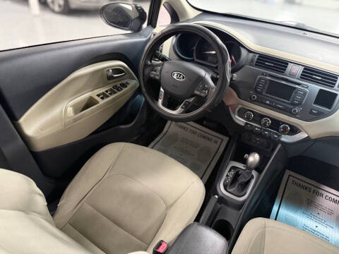 2013 Kia Rio 5-Door EX