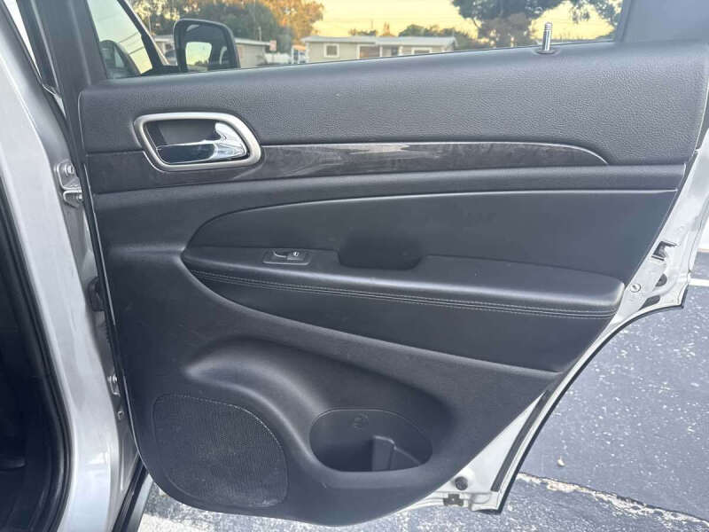 2011 Jeep Grand Cherokee Laredo