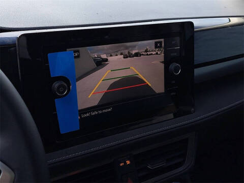 2025 Volkswagen Taos SE Black