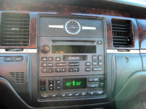 2011 Lincoln Town Car Executive L