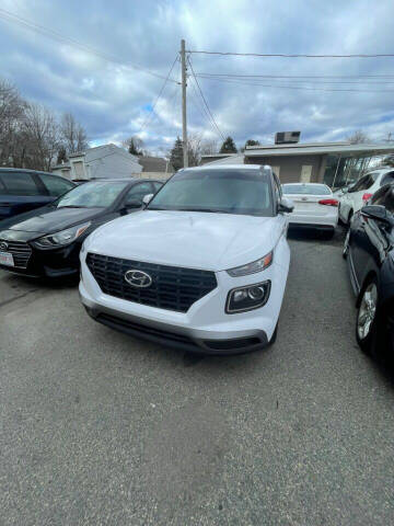2021 Hyundai Venue for sale at CAR CONNECTIONS in Somerset MA