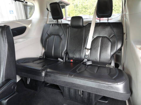 2021 Chrysler Pacifica Touring L