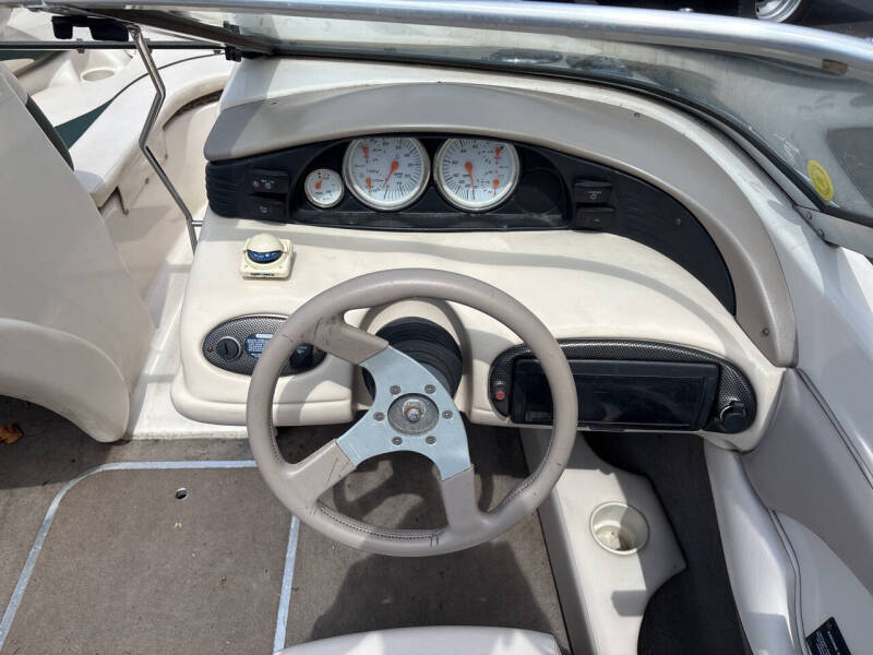 2001 Larson Boats 190SEI