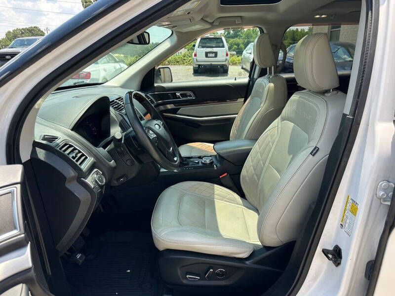 2018 Ford Explorer Platinum