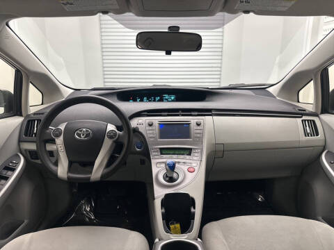 2012 Toyota Prius Two