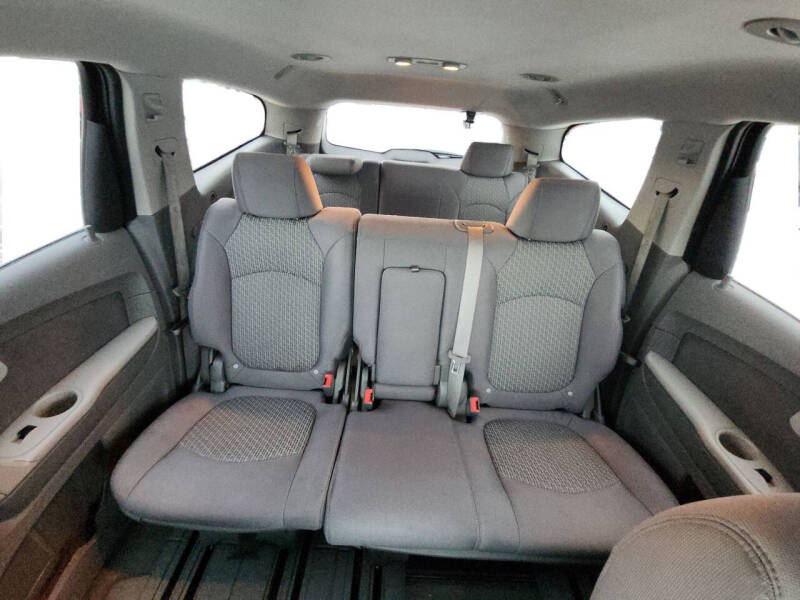 2010 Chevrolet Traverse LS