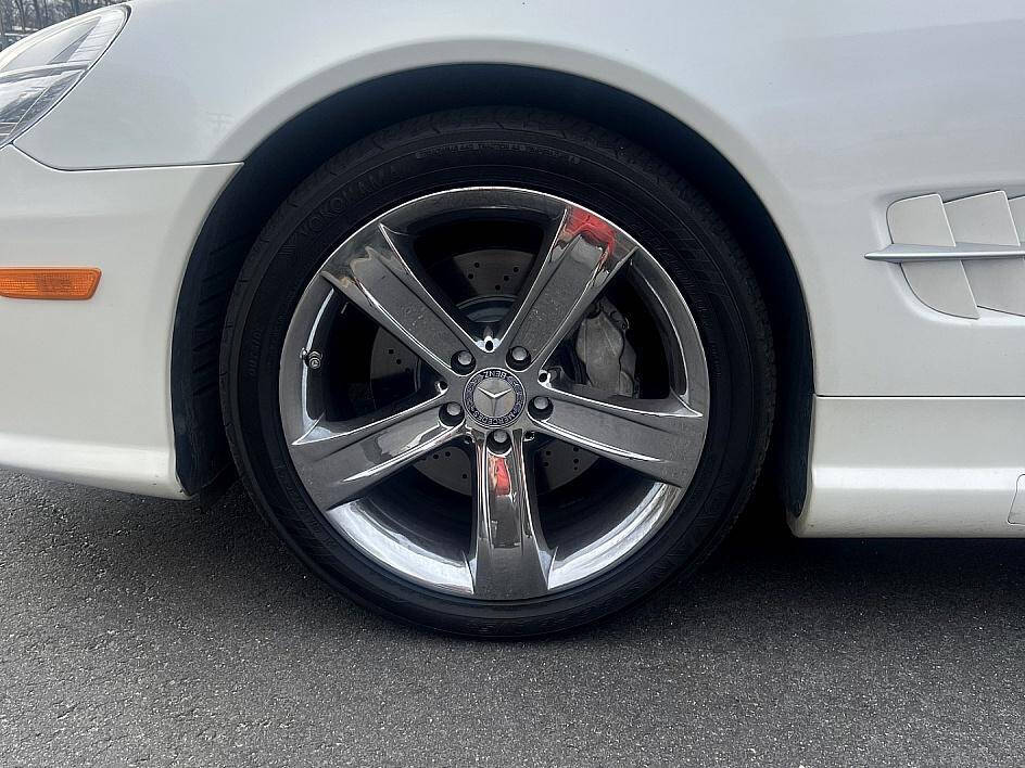 Mercedes-BenzSL-Class23