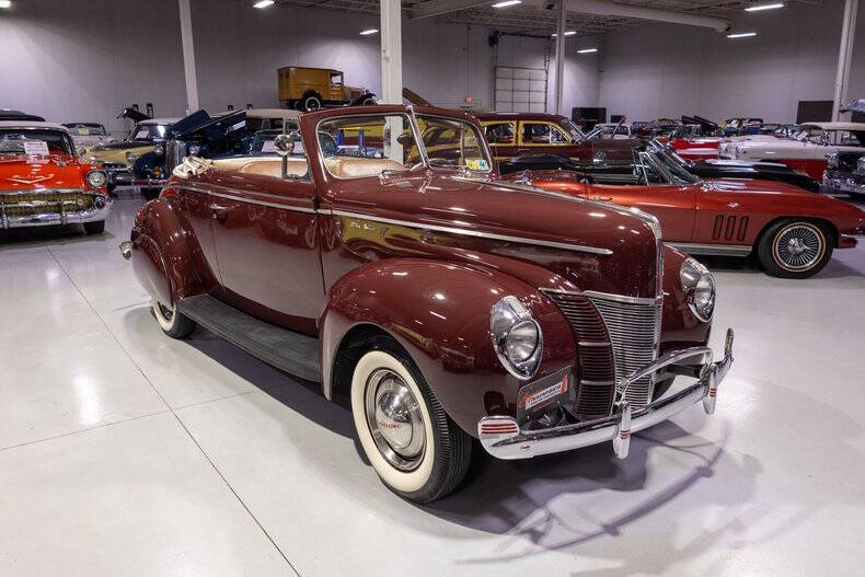 1940 Ford Deluxe