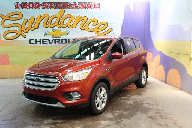 Used 2019 Ford Escape SE with VIN 1FMCU9GD7KUC15171 for sale in Grand Ledge, MI