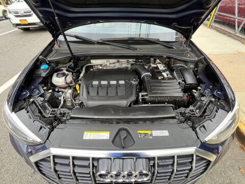 2020 Audi Q3 quattro Premium 45 TFSI