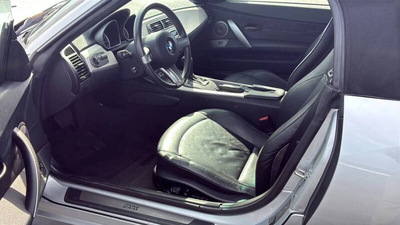 2003 BMW Z4 2.5i
