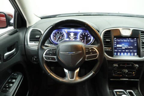 2017 Chrysler 300 Limited