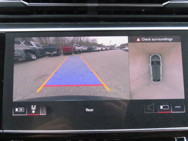 2021 Audi Q8 quattro Prestige 55 TFSI